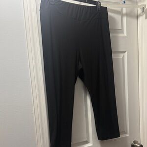 Black Cropped leggings